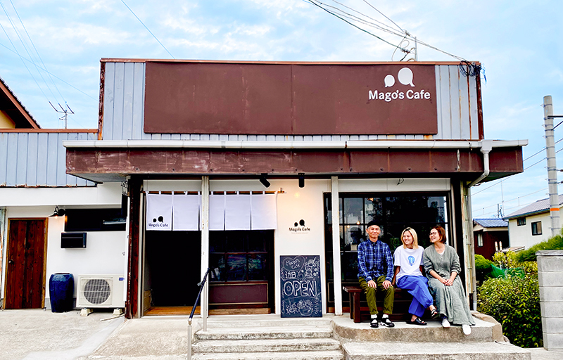 Mago's Cafe(マゴズカフェ)の店舗写真とオーナーさんの写真